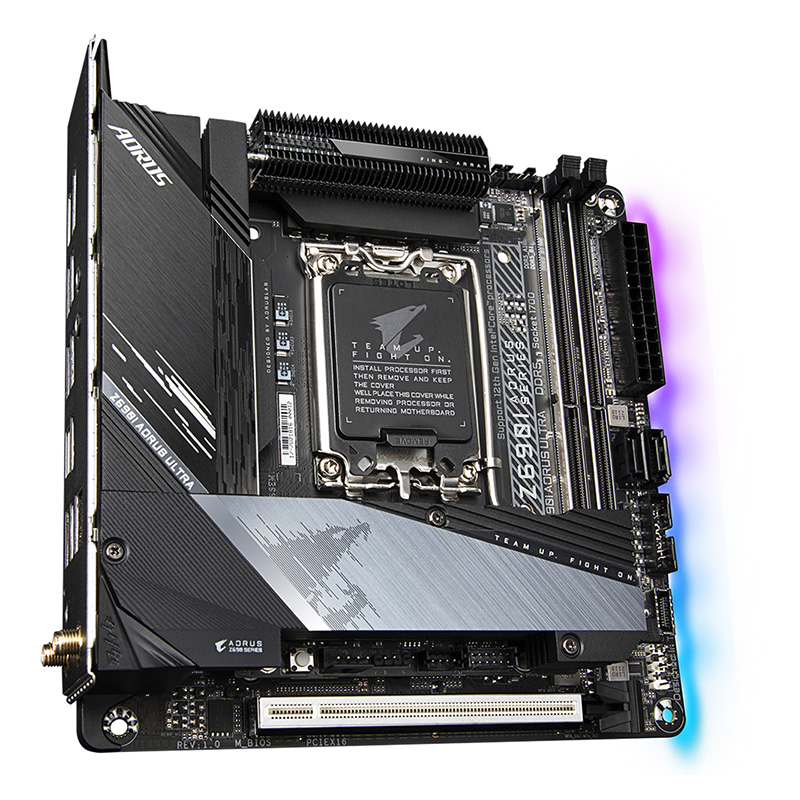 ギガバイト Z690I AORUS ULTRA LGA170 - Lga 1700 Ddr5 Itx Motherboard のレビューと価格
